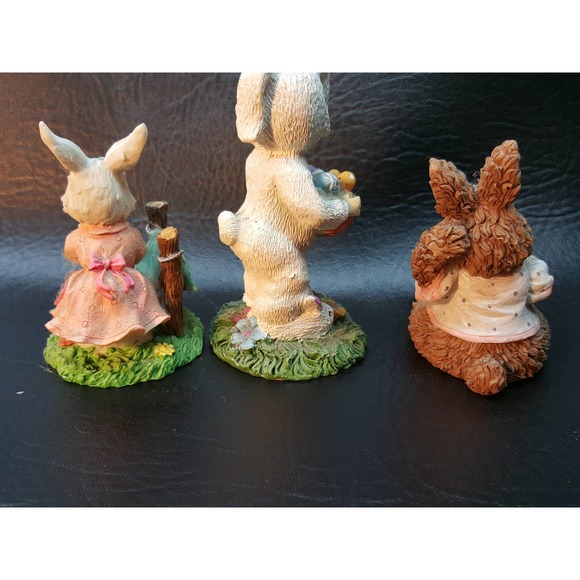Three small resin Easter Bunny Figures BC316 - Picture 3 of 9
